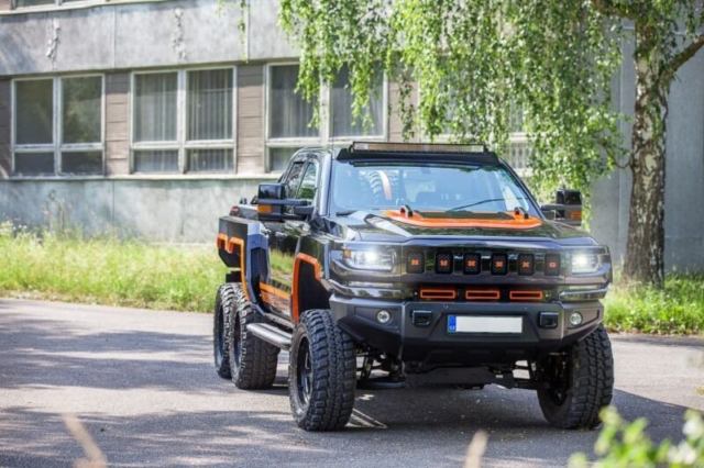 Bureko-6×6-Hennessey-Performance-1