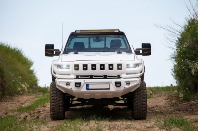 Bureko-6×6-Hennessey-Performance-2