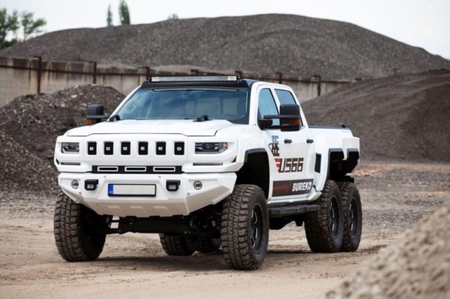 Bureko-6×6-Hennessey-Performance-33