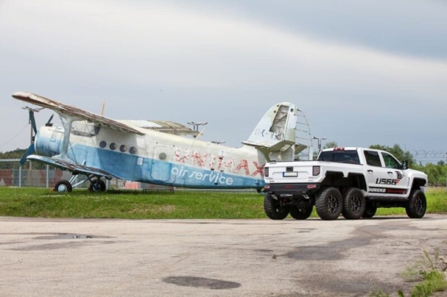 Bureko-6×6-Hennessey-Performance-8