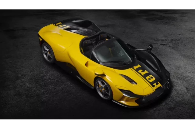 Ferrari-SP3-Daytona-record-12