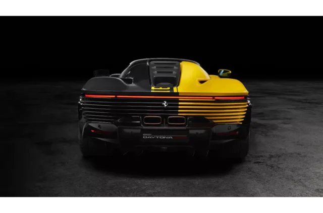 Ferrari-SP3-Daytona-record-3